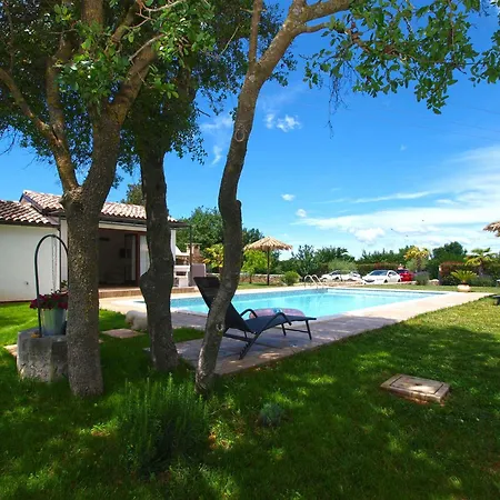 With Pool In Rovinj-istrien 44575