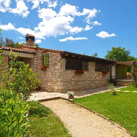 Holiday home With Pool In Rovinj-istrien 44575