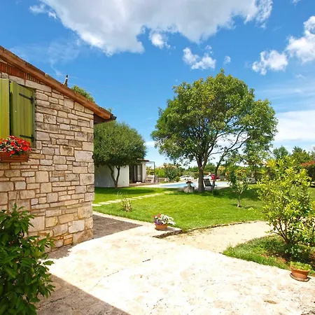 Holiday home With Pool In Rovinj-istrien 44575